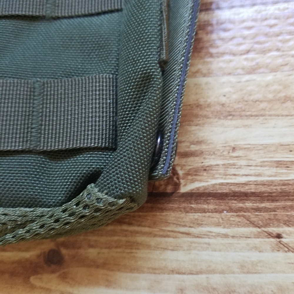 Military Uniforms Olive Green Tactical MOLLE Water Bottle Pouch NWOT Hiking Camp - Picture 5 of 10